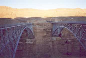 [New Navajo Bridge]
